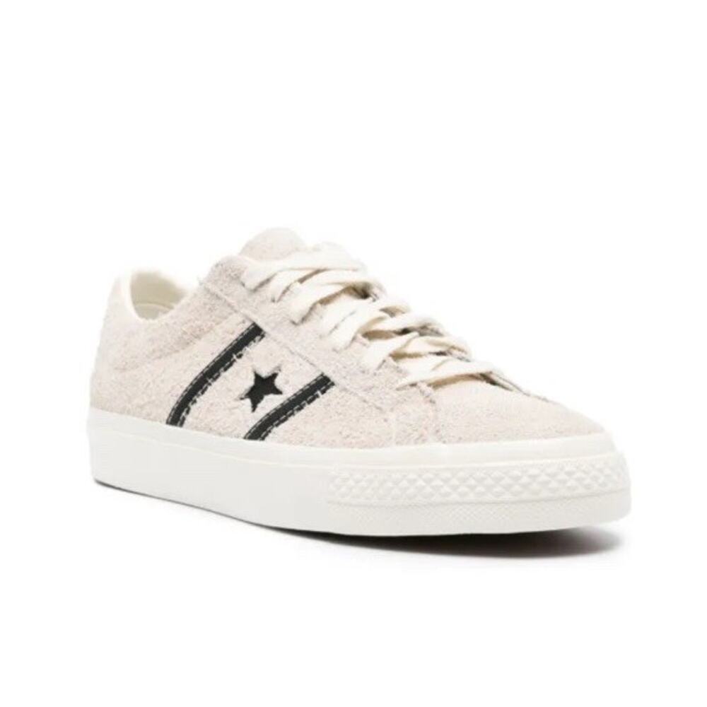 Converse One Star Academy Pro Suede Sneakers Cream Low Top Men 4.5 / Women 6.5